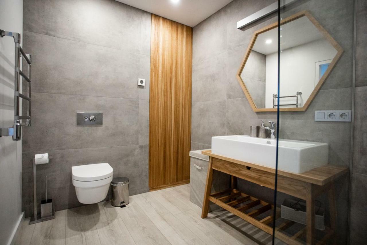 Modern And Spacious Loft Type Apartment 8 With Free Private Parking By "Owl Jazz Apartments" Kaunas Bagian luar foto